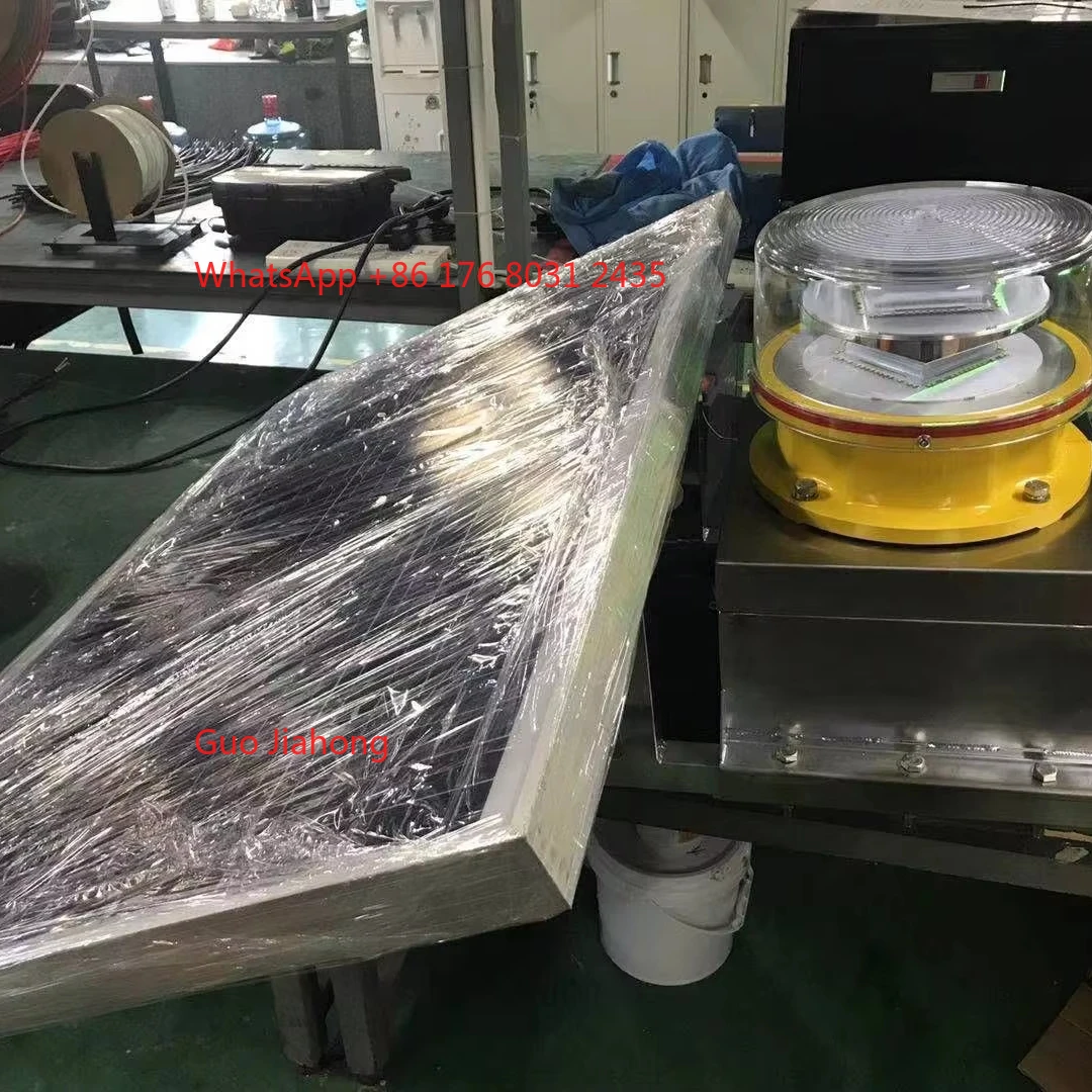 Aviation Solar Obstruction Light 20.000cd Day Mode/ 2.000cd Night Mode Medium Intensity Obstacle Lamp with Solar Kit
Aviation Solar Obstruction Light 20.000cd Day Mode/ 2.000cd Night Mode Medium Intensity Obstacle Lamp with Solar Kit