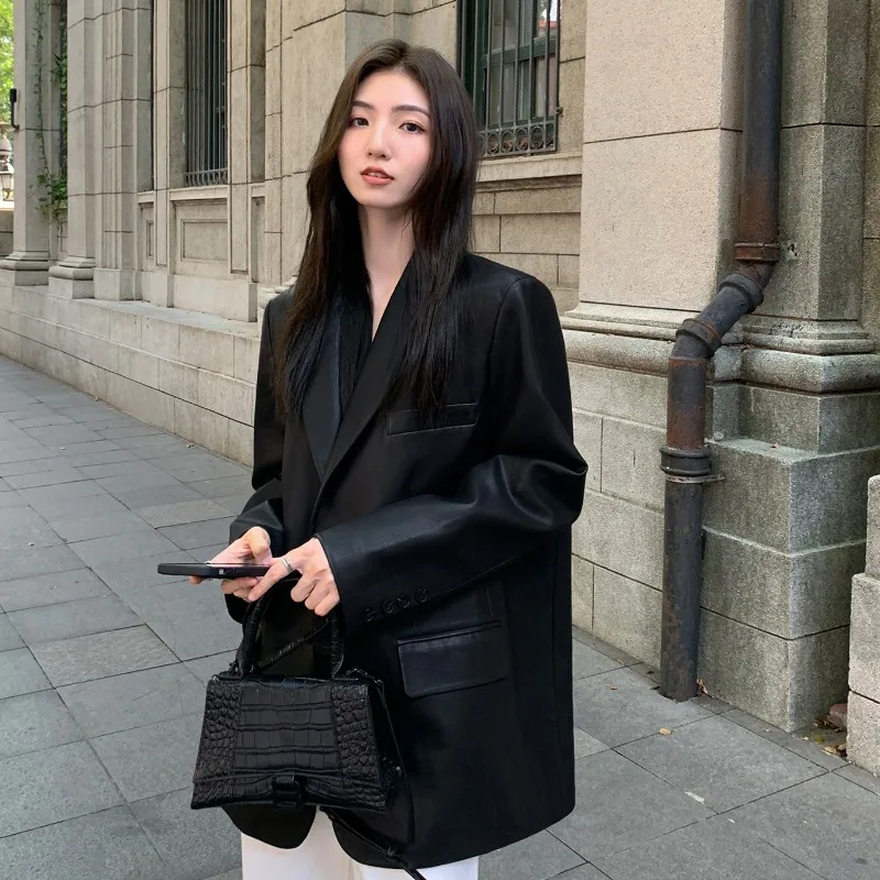 Autumn Black Brown Soft Pu Leather Blazer Women Shoulder Pads Long Sleeve Single Breasted Loose Casual Korean Fashion
Autumn Black Brown Soft Pu Leather Blazer Women Shoulder Pads Long Sleeve Single Breasted Loose Casual Korean Fashion