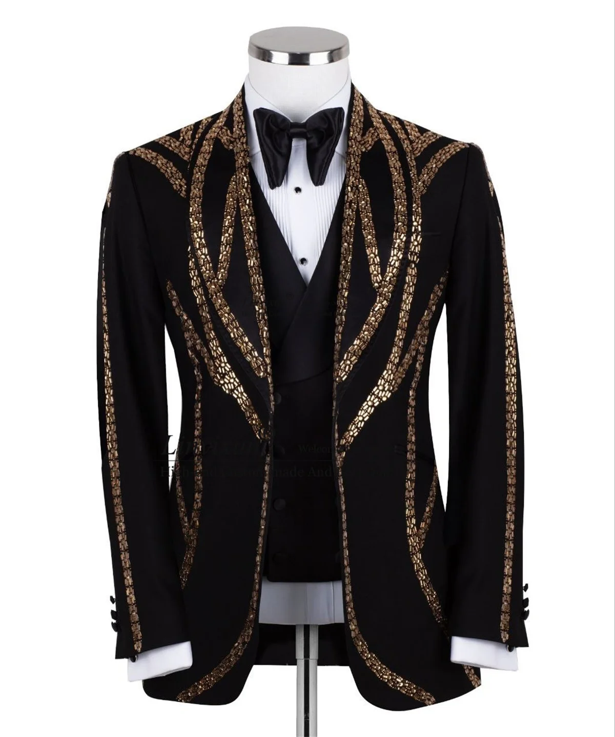 Sparkly Jewelry Ornament Men Suits 3 Pieces Sets Wedding Groom Male Prom Blazer Customized Fashion Ropa Hombre Party Tuxedos
Sparkly Jewelry Ornament Men Suits 3 Pieces Sets Wedding Groom Male Prom Blazer Customized Fashion Ropa Hombre Party Tuxedos