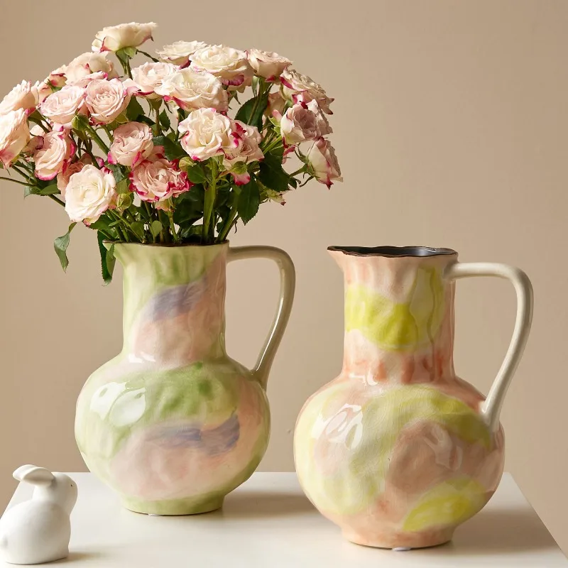 French gradient colored ceramic vase,retro kettle shaped vase,modern minimalist home living room flower arrangement vase decor
French gradient colored ceramic vase,retro kettle shaped vase,modern minimalist home living room flower arrangement vase decor