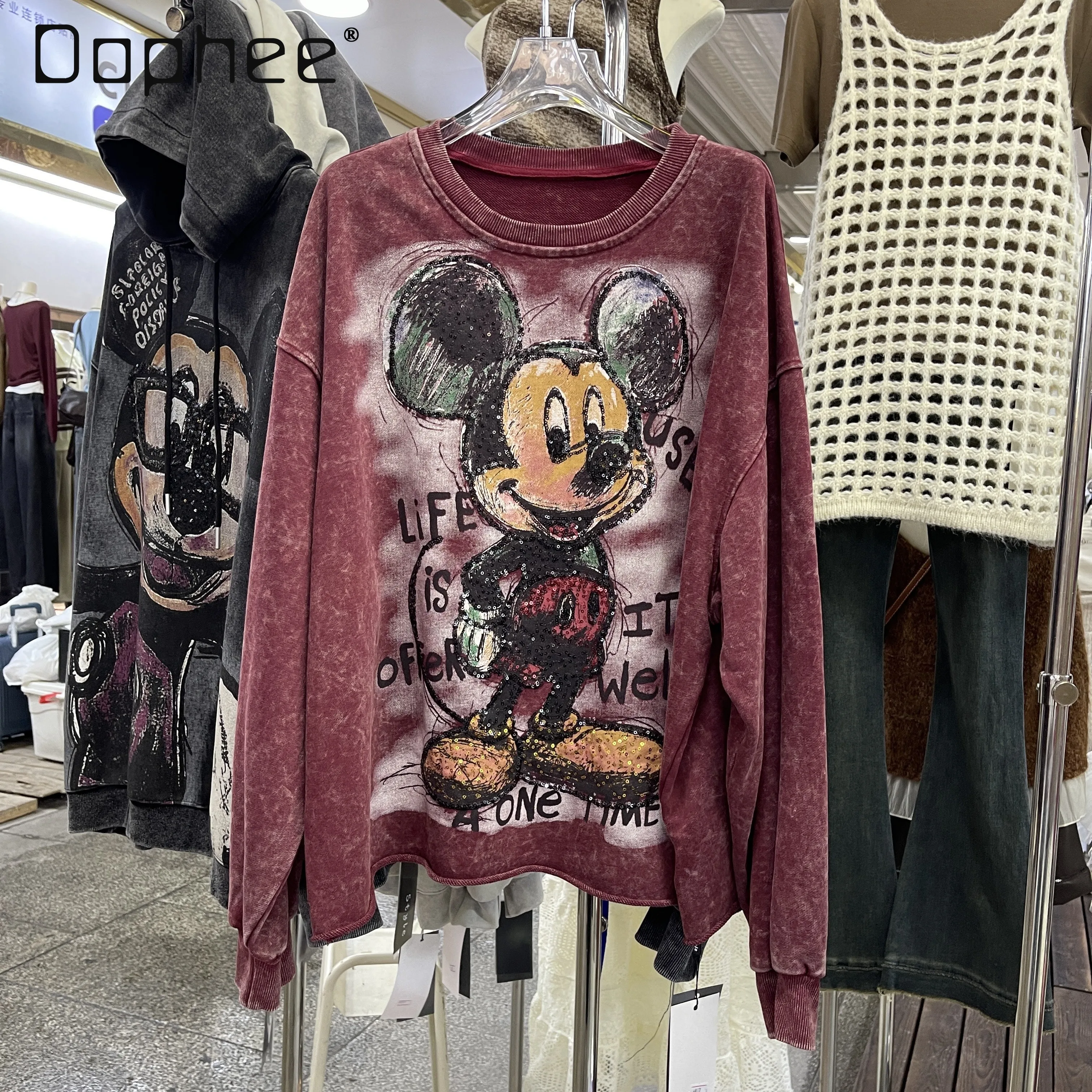 Heavy Craft Printed Sequin Design Cartoon Round Neck Sweatshirt for Women 2025 Autumn New Loose Mid-Length Pullover Sports Top
Heavy Craft Printed Sequin Design Cartoon Round Neck Sweatshirt for Women 2025 Autumn New Loose Mid-Length Pullover Sports Top
