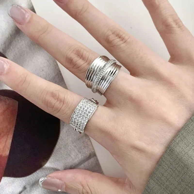 925 Sterling Silver Geometric Square Chic Folded Zircon Chain Opening Ring for Women Fine Jewelry Minimalist Accessories
925 Sterling Silver Geometric Square Chic Folded Zircon Chain Opening Ring for Women Fine Jewelry Minimalist Accessories