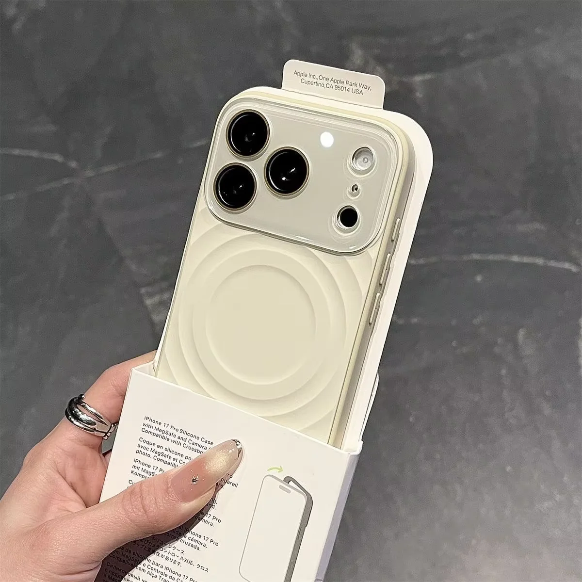 2026 NEW Fashion Liquid Silicone Water Ripple Pattern Big Window Phone Case For iPhone 15 16 17 Pro Max
2026 NEW Fashion Liquid Silicone Water Ripple Pattern Big Window Phone Case For iPhone 15 16 17 Pro Max