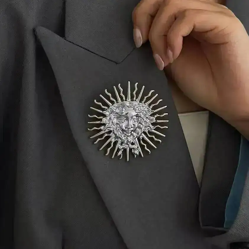 KunJoe Vintage Sun Flower Brooch Women Exquisite Irregular Metal Shirt Dress Suit Collar Pins Clip Versatile Jewelry Accessories
KunJoe Vintage Sun Flower Brooch Women Exquisite Irregular Metal Shirt Dress Suit Collar Pins Clip Versatile Jewelry Accessories