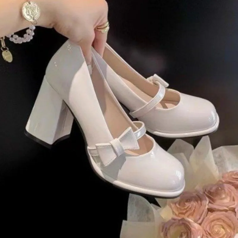 Sweet Bow High Heels Slip on Mary Shoes Women's Cute Round Shape Toe Cap Party Shoes for Women Patent Leather Pumps,Retro,35-40
Sweet Bow High Heels Slip on Mary Shoes Women's Cute Round Shape Toe Cap Party Shoes for Women Patent Leather Pumps,Retro,35-40