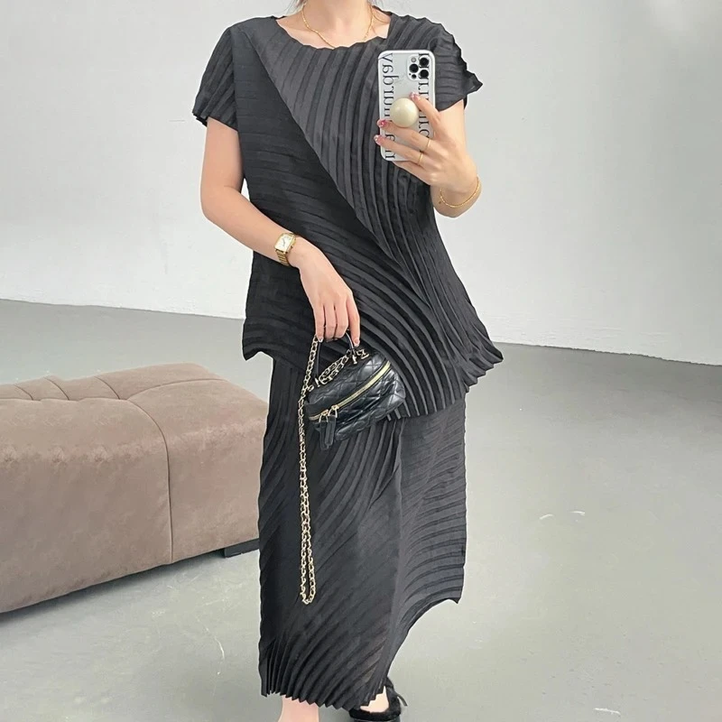 Fashion Casual Top Elastic Solid Colour Waist Skirt Miyake 2025 Summer New Clothing Design Pleated Two Piece Women's Loose
Fashion Casual Top Elastic Solid Colour Waist Skirt Miyake 2025 Summer New Clothing Design Pleated Two Piece Women's Loose