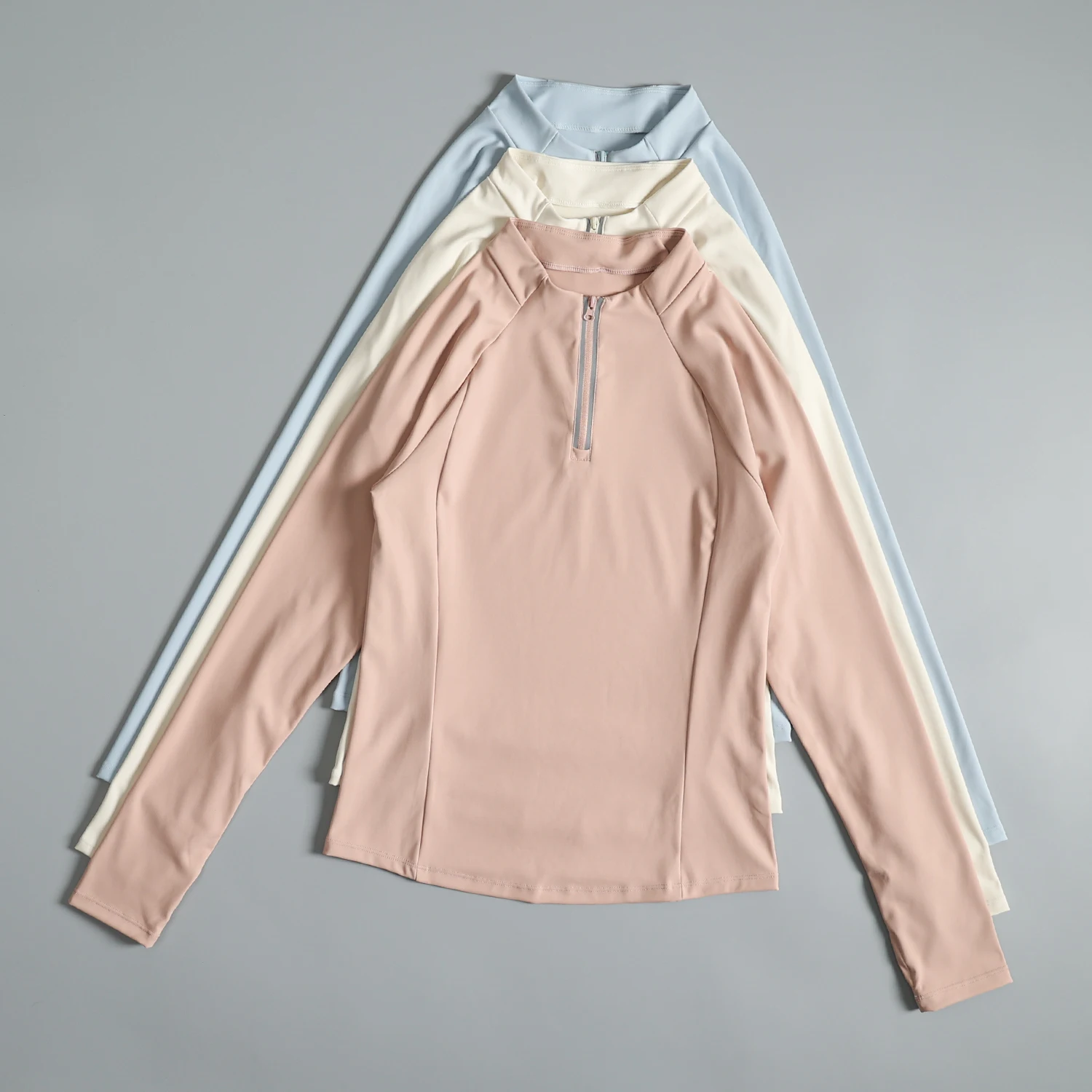 High-end stand-up collar half-zip yoga wear women's jacket slim fit fitness top autumn and winter quick-drying long-sleeved
High-end stand-up collar half-zip yoga wear women's jacket slim fit fitness top autumn and winter quick-drying long-sleeved