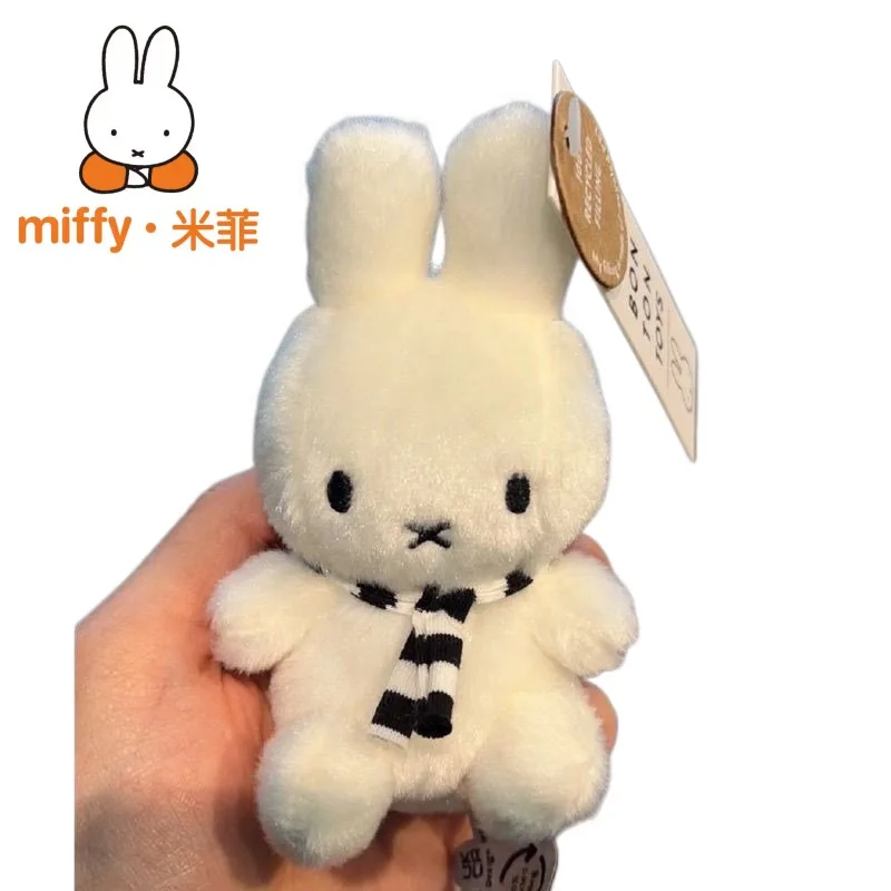 Miffy Plush Pendant Black and White Striped Scarf Pendant Mini Doll Pendant Multifunctional Backpack Decoration Keychain Gift
Miffy Plush Pendant Black and White Striped Scarf Pendant Mini Doll Pendant Multifunctional Backpack Decoration Keychain Gift