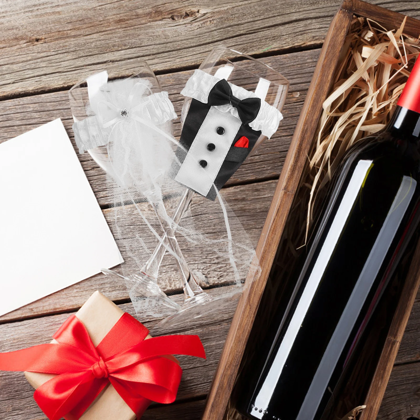 2 Pcs Wine Glass Set Groom Bottle Cover Christmas Wedding Dress Bride and Covers Decor Bridegroom 
2 Pcs Wine Glass Set Groom Bottle Cover Christmas Wedding Dress Bride and Covers Decor Bridegroom