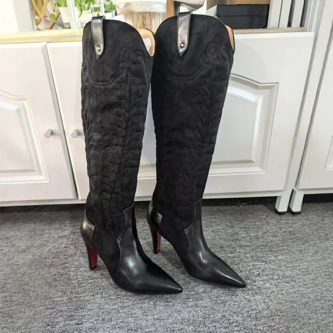 Women's Black Suede Leather Knee High Boots Pointed Toe Stiletto Heel Embroidery Western Inspired Fashion Elegant Party Shoes
Women's Black Suede Leather Knee High Boots Pointed Toe Stiletto Heel Embroidery Western Inspired Fashion Elegant Party Shoes