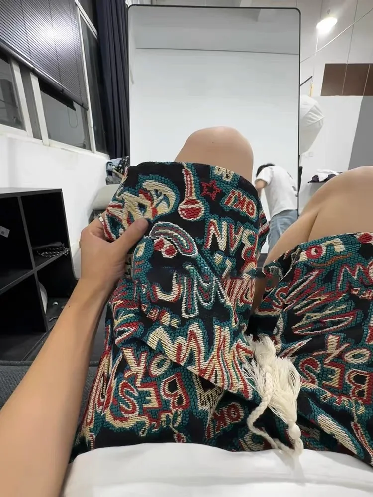 Гавайские этнические мужские кроссовки orts fiti Design, летние повседневные прямые пляжные брюки длиной до колена длиной пять четвертей
Гавайские этнические мужские кроссовки orts fiti Design, летние повседневные прямые пляжные брюки длиной до колена длиной пять четвертей