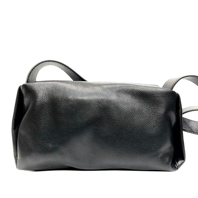 100% Soft Real Leather Crossbody Bag Women Messenger Bags 2025 New Design Shoulder Bag Female Casual Tote Handbag Purses Hobos
100% Soft Real Leather Crossbody Bag Women Messenger Bags 2025 New Design Shoulder Bag Female Casual Tote Handbag Purses Hobos