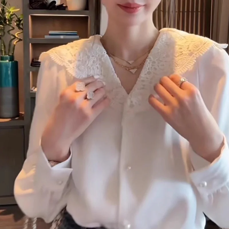 2024 New Summer Korean Style Retro Loose Casual Office Lady Women's Shirt Cotton Linen Mixed Cotton Short Sleeve V Neck Tops
2024 New Summer Korean Style Retro Loose Casual Office Lady Women's Shirt Cotton Linen Mixed Cotton Short Sleeve V Neck Tops