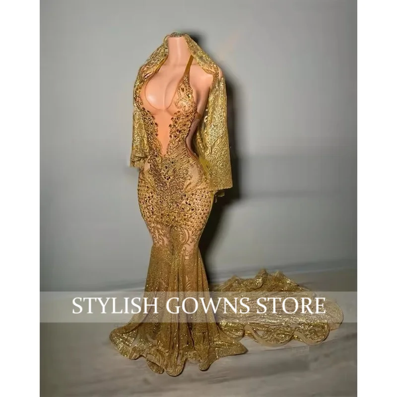 Sparkly Golden Diamonds Prom Dresses With Cape Halter Crystal Beading Sequins Formal Party Dress Wedding Reception Customized
Sparkly Golden Diamonds Prom Dresses With Cape Halter Crystal Beading Sequins Formal Party Dress Wedding Reception Customized