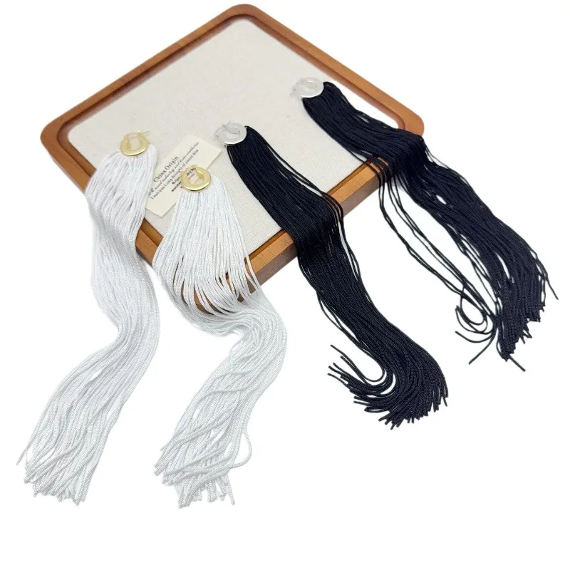 H European and American new temperament black super long line rope tassel earrings earrings wedding accessories
H European and American new temperament black super long line rope tassel earrings earrings wedding accessories