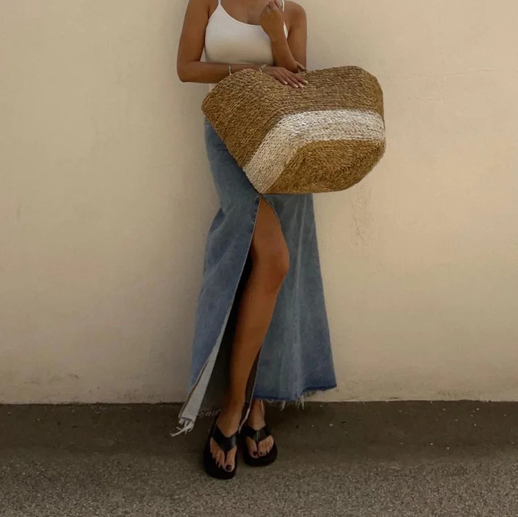 Fashion Loose Blue Denim Skirt For Women 2025 Elegant High Waist Ankle Length Skirt Streetwear Classic Slit Skirt Female
Fashion Loose Blue Denim Skirt For Women 2025 Elegant High Waist Ankle Length Skirt Streetwear Classic Slit Skirt Female