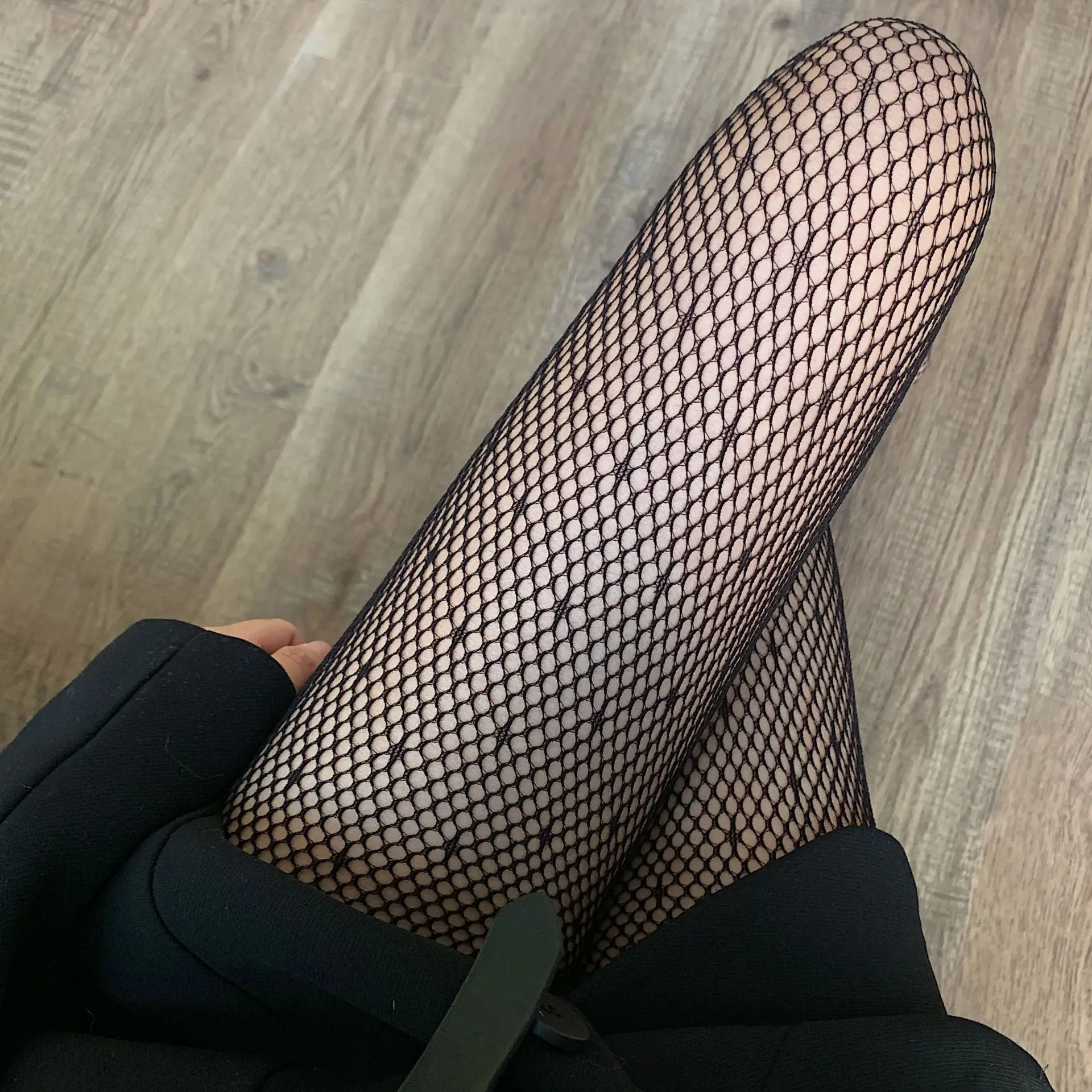 Spring And Summer New Spice Girl INS All Over The Sky Star Fishnet Socks Sexy Black Wear Hollow Out Show Thin Leggings Socks
Spring And Summer New Spice Girl INS All Over The Sky Star Fishnet Socks Sexy Black Wear Hollow Out Show Thin Leggings Socks