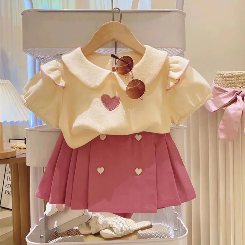 Summer Girls Clothing Set Embroidered Heart Pattern T-shirt+ Short Pants 2Pcs Suit For 2-8Years Kids Fashion Outfit
Summer Girls Clothing Set Embroidered Heart Pattern T-shirt+ Short Pants 2Pcs Suit For 2-8Years Kids Fashion Outfit