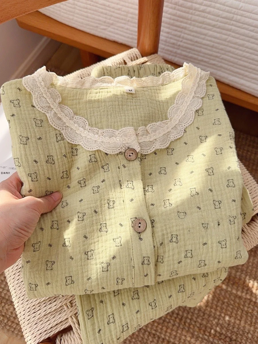 Healing een Bear Cotton Double Layer Muslin Spwear Home Clothes Long Sve Long Pants Set Fre Women Spring Summer Autumn
Healing een Bear Cotton Double Layer Muslin Spwear Home Clothes Long Sve Long Pants Set Fre Women Spring Summer Autumn