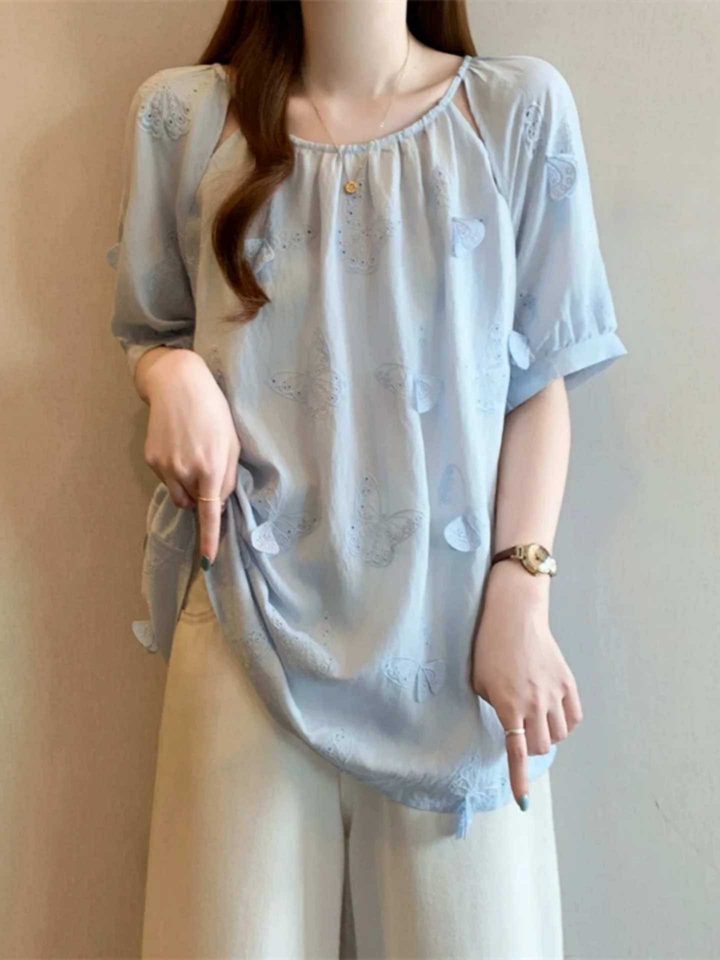Slimming Embroidered Hollow out Short Sleeve Base Shirt Women's Summer 2026 plus Size Knot Top Korean Style
Slimming Embroidered Hollow out Short Sleeve Base Shirt Women's Summer 2026 plus Size Knot Top Korean Style