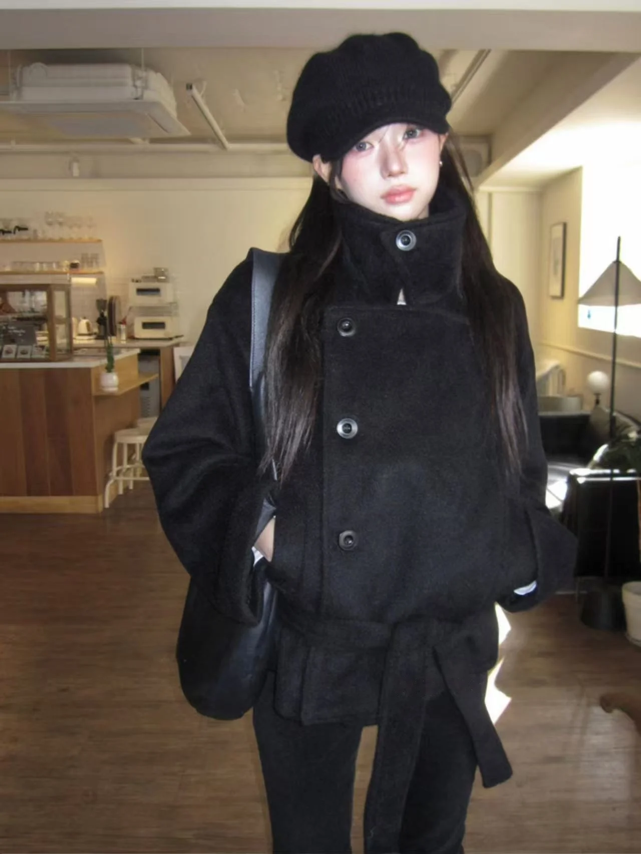 Unique SEI Korean Sle Women's Warm Woolen Coat Double Row Buttons Stand Collar Cotton Sandwich Faionable Commute Wind
Unique SEI Korean Sle Women's Warm Woolen Coat Double Row Buttons Stand Collar Cotton Sandwich Faionable Commute Wind