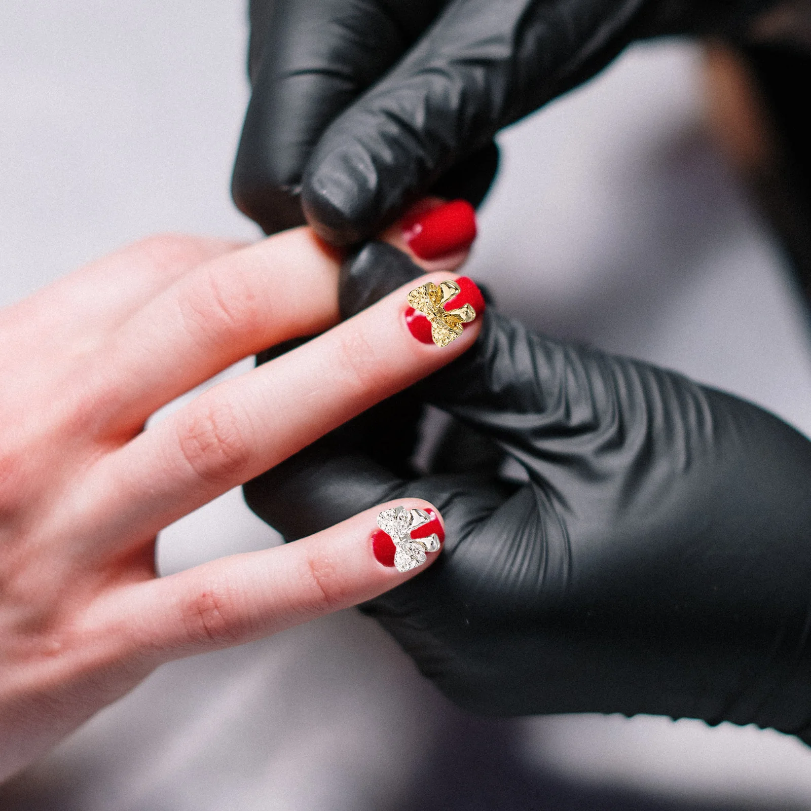 100Pcs Bow Tie Nail Charms: Shiny Metal 3D Bowknots for Nail Art Decor Manicure Embellishments DIY Craft Jewelry Accessories
100Pcs Bow Tie Nail Charms: Shiny Metal 3D Bowknots for Nail Art Decor Manicure Embellishments DIY Craft Jewelry Accessories