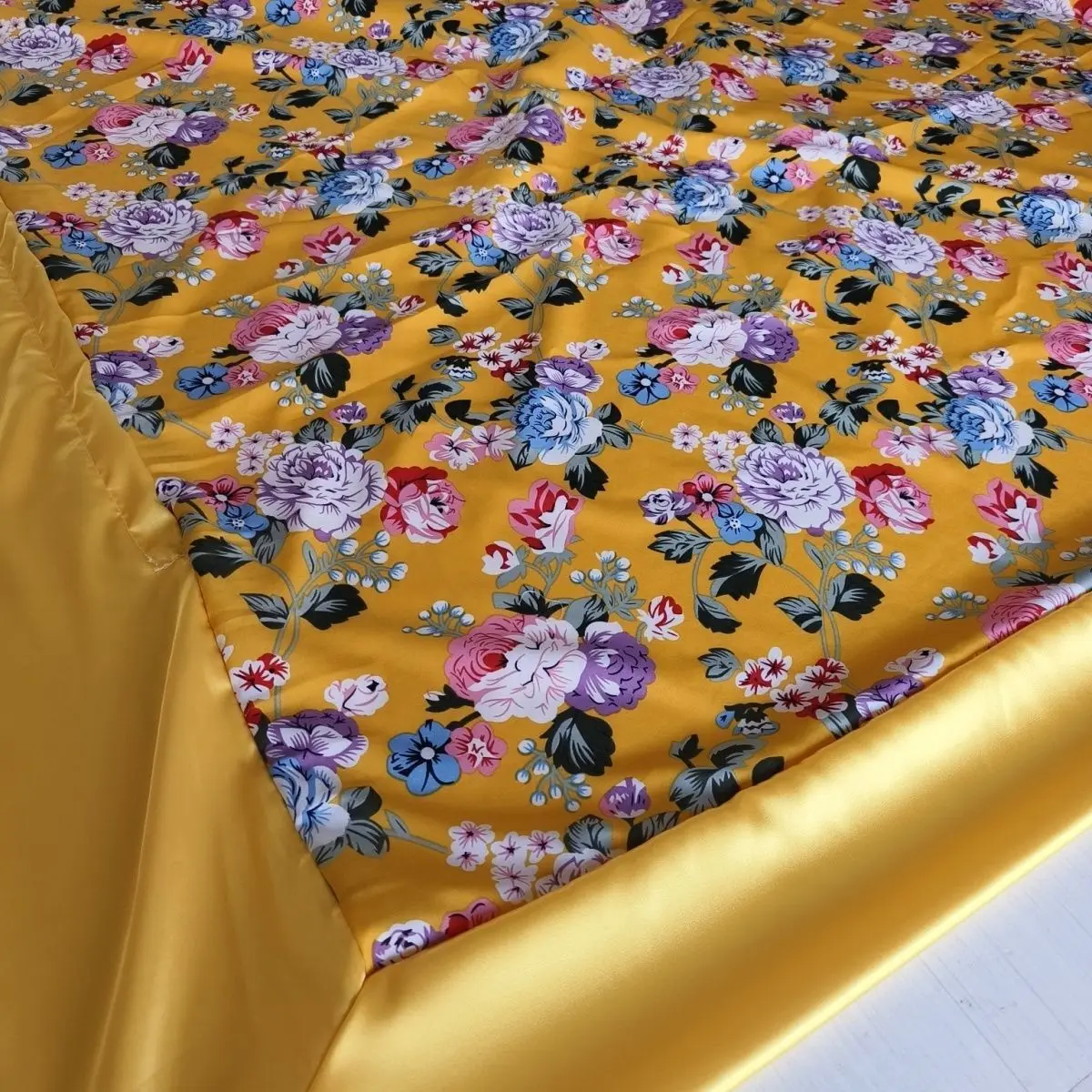 Glossy summer satin silk cover with zipper Ice cool floral print bedspread home bedding
Glossy summer satin silk cover with zipper Ice cool floral print bedspread home bedding