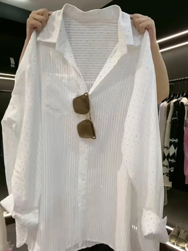 2025 Summer New Style Hot Diamond Small Vertical Strip White Loose Fashionable Lapel Sunscreen Shirt
2025 Summer New Style Hot Diamond Small Vertical Strip White Loose Fashionable Lapel Sunscreen Shirt