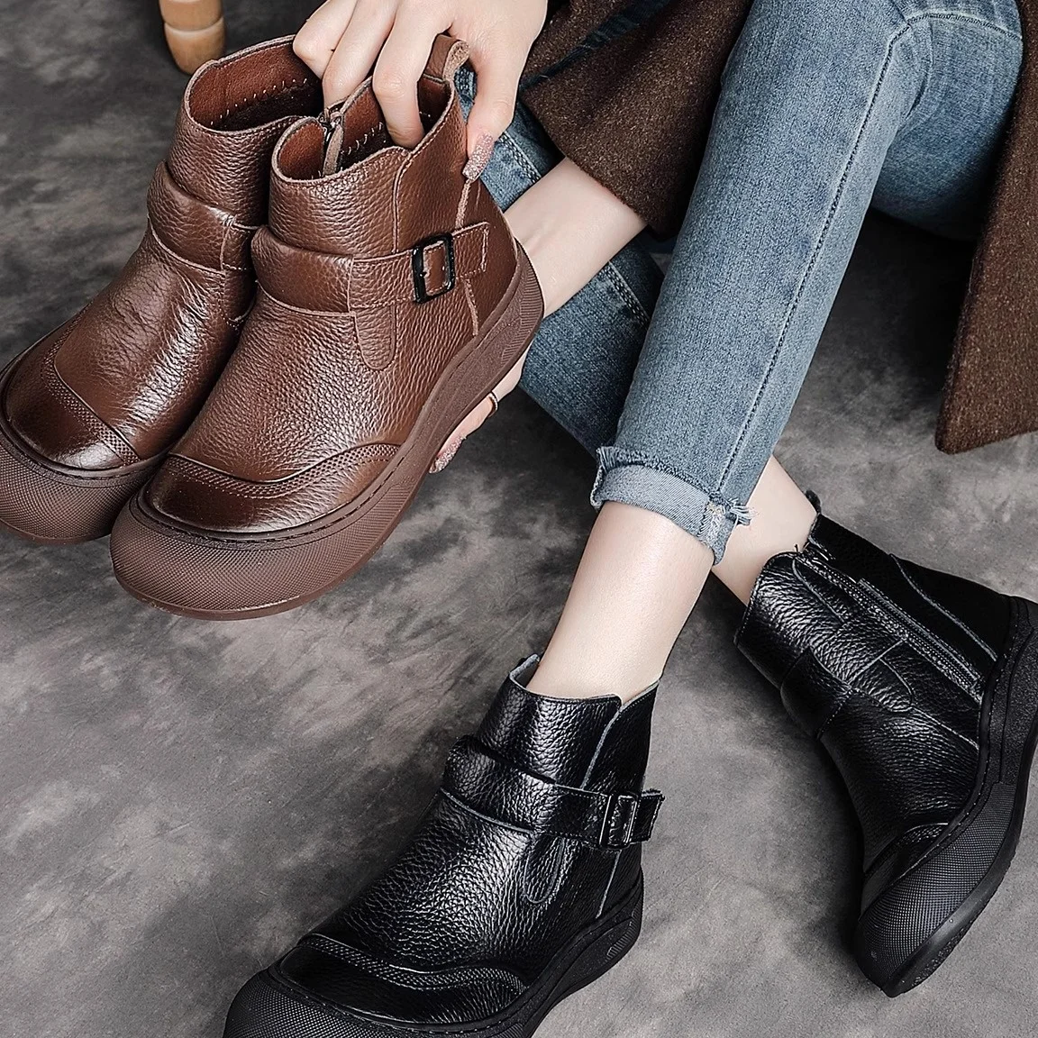 Winter Warm Anti-Slip Wide Foot Women's Boots Wool Leather Sheepskin Booties Fashionable Low Cut Thick Heel round Toe Boots
Winter Warm Anti-Slip Wide Foot Women's Boots Wool Leather Sheepskin Booties Fashionable Low Cut Thick Heel round Toe Boots