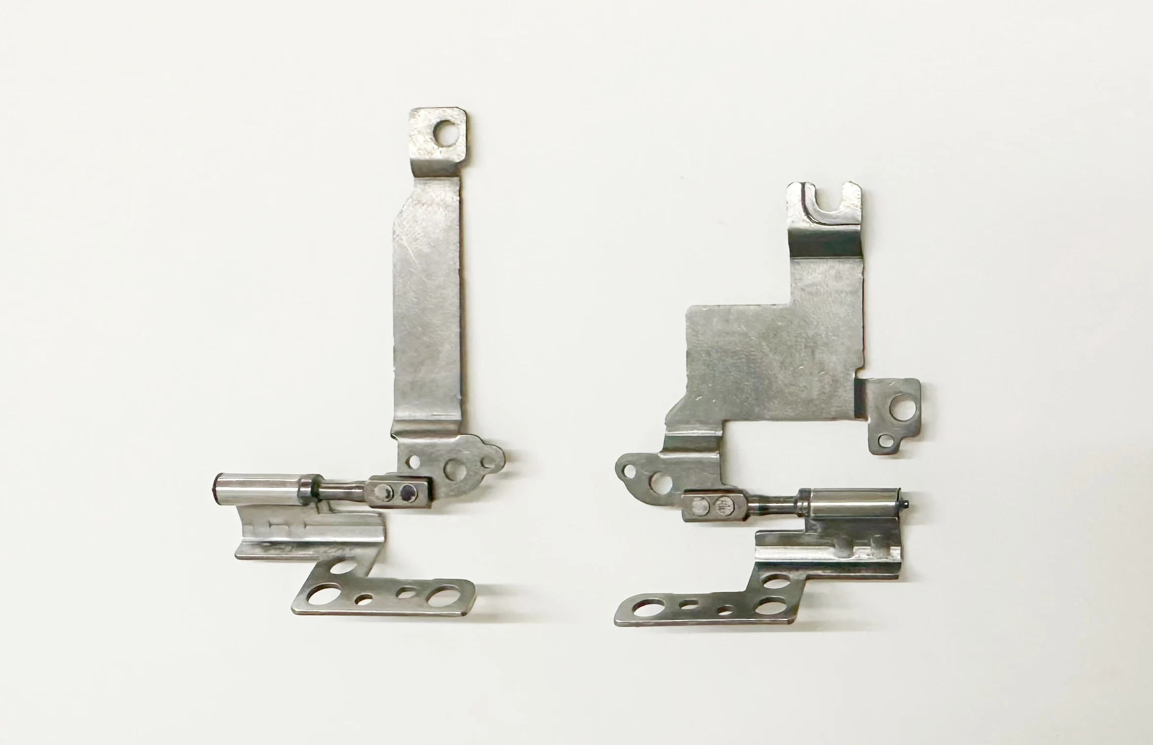 Laptop LCD Hinge L&R For DELL For Inspiron 5390 5391 Vostro 5390 5391 V5390 V5391 433.0GW0B.0012 433.0GW09.0012
Laptop LCD Hinge L&R For DELL For Inspiron 5390 5391 Vostro 5390 5391 V5390 V5391 433.0GW0B.0012 433.0GW09.0012