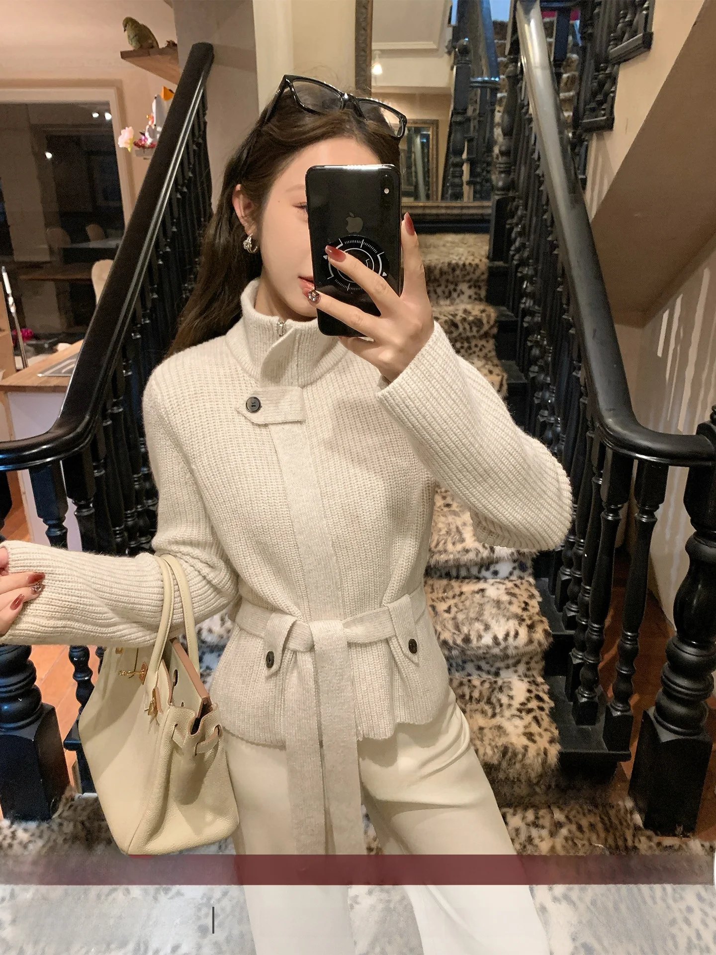 Retro Tie Waist Knitted Sweater Women's High Collar Winter Fashion Casual Style Nylon Wool Blend Short Length Girl's Top
Retro Tie Waist Knitted Sweater Women's High Collar Winter Fashion Casual Style Nylon Wool Blend Short Length Girl's Top