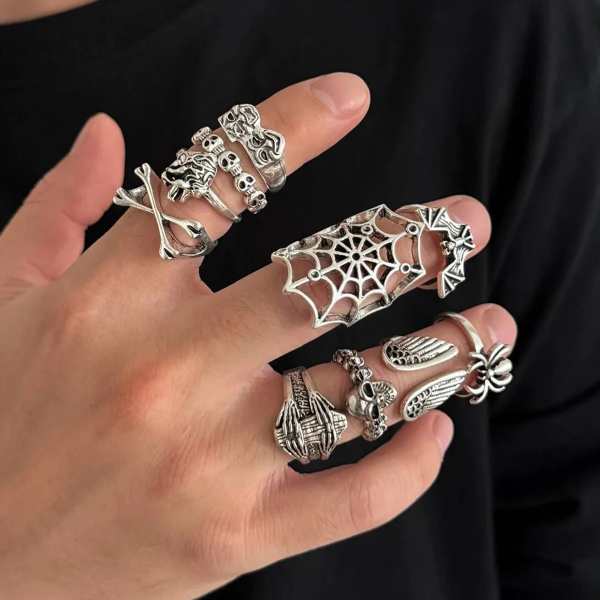 KunJoe 10Pcs New Goth Skull Spider Web Bat Rings for Men Punk Spider Skeleton Cross Silver Rings Set Halloween Jewelry Accessory
KunJoe 10Pcs New Goth Skull Spider Web Bat Rings for Men Punk Spider Skeleton Cross Silver Rings Set Halloween Jewelry Accessory