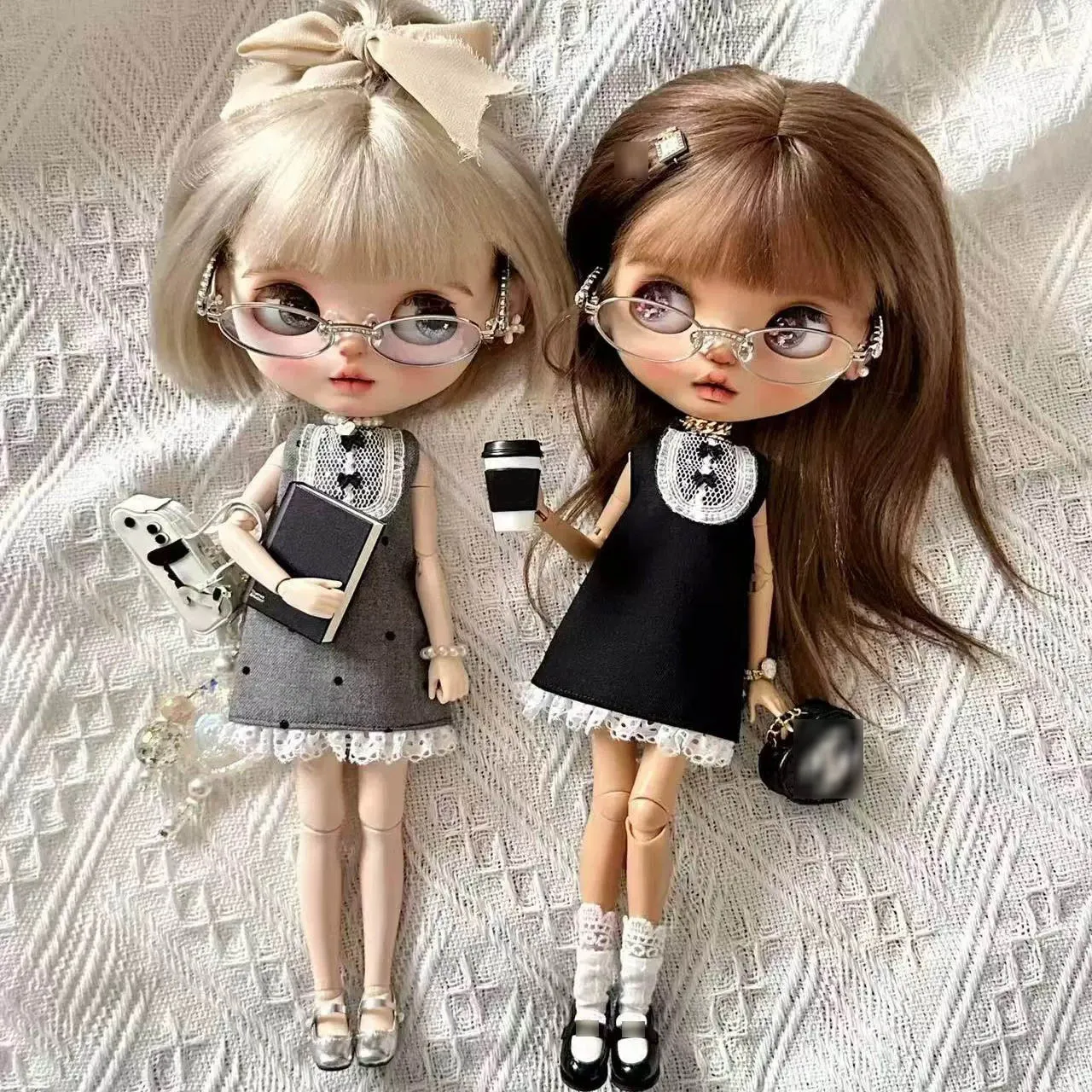 ICY DBS Blyth Doll Clothes Luxury Design Little Fragrance Classic Dress 19 Joints OB24 Azone Doll Daily Party Dress Up Clothes
ICY DBS Blyth Doll Clothes Luxury Design Little Fragrance Classic Dress 19 Joints OB24 Azone Doll Daily Party Dress Up Clothes