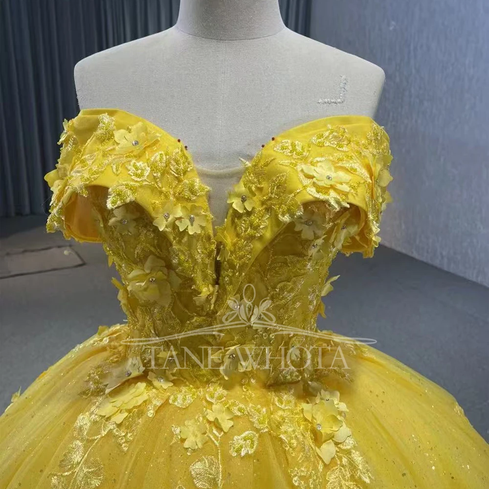 Vestido De Quinceañera 2025 Off Shoulder Sweetheart Lace Up Back Crystal Appliques Sequined Customized Yellow Long Dress
Vestido De Quinceañera 2025 Off Shoulder Sweetheart Lace Up Back Crystal Appliques Sequined Customized Yellow Long Dress