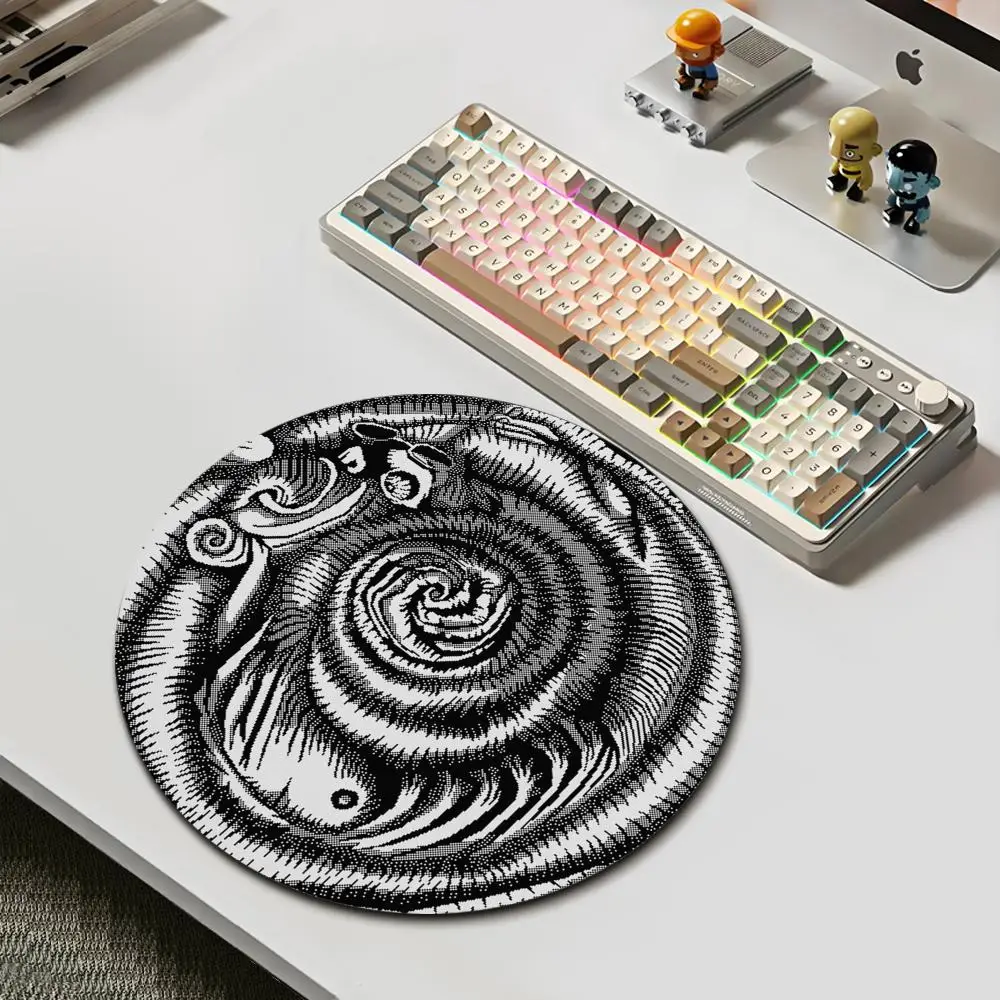 HYBXAXC Black and White Spiral Abstract Art Round Mouse Pad Non-Slip Waterproof Desk Mat for Gamers Extended for Unique Style
HYBXAXC Black and White Spiral Abstract Art Round Mouse Pad Non-Slip Waterproof Desk Mat for Gamers Extended for Unique Style