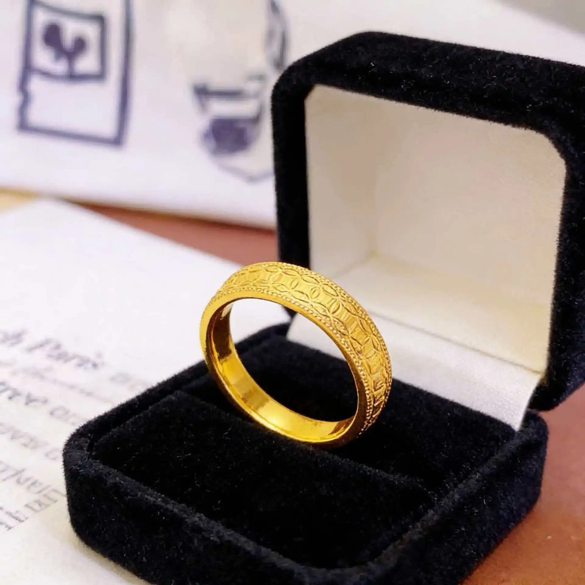 Лучший подарок: кольцо с блестящей монетой для мужчин и женщин, 24-каратное золото AU999, значимый и впечатляющий подарок
Лучший подарок: кольцо с блестящей монетой для мужчин и женщин, 24-каратное золото AU999, значимый и впечатляющий подарок