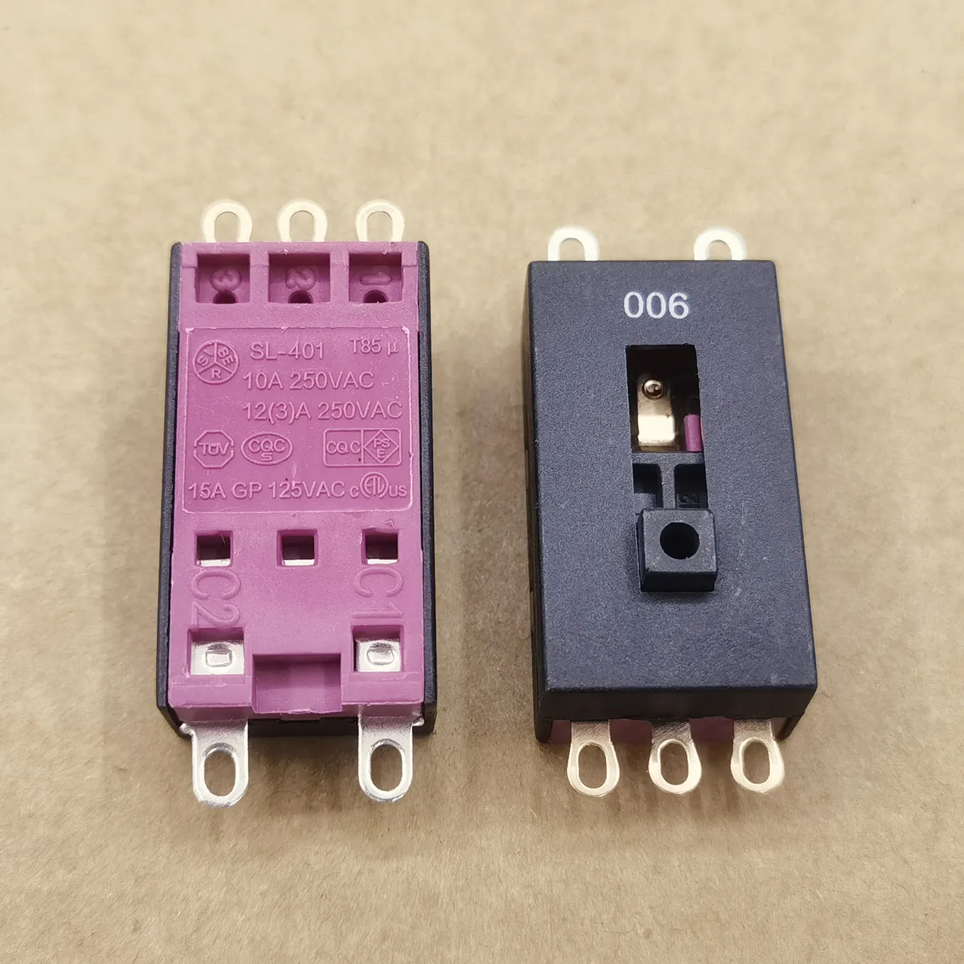 Original New 100% Electric Hair Dryer Power Switch SL-401 Handle Can Be Turned 3-Times Air Duct Switch 10A Toggle Switch
Original New 100% Electric Hair Dryer Power Switch SL-401 Handle Can Be Turned 3-Times Air Duct Switch 10A Toggle Switch
