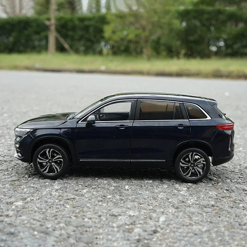 1:18 Skyworth Automotive ET5 New Energy EV Alloy Simulation Alloy Car Model Diecast Metal Vehicle Toy Collectible Cars
1:18 Skyworth Automotive ET5 New Energy EV Alloy Simulation Alloy Car Model Diecast Metal Vehicle Toy Collectible Cars