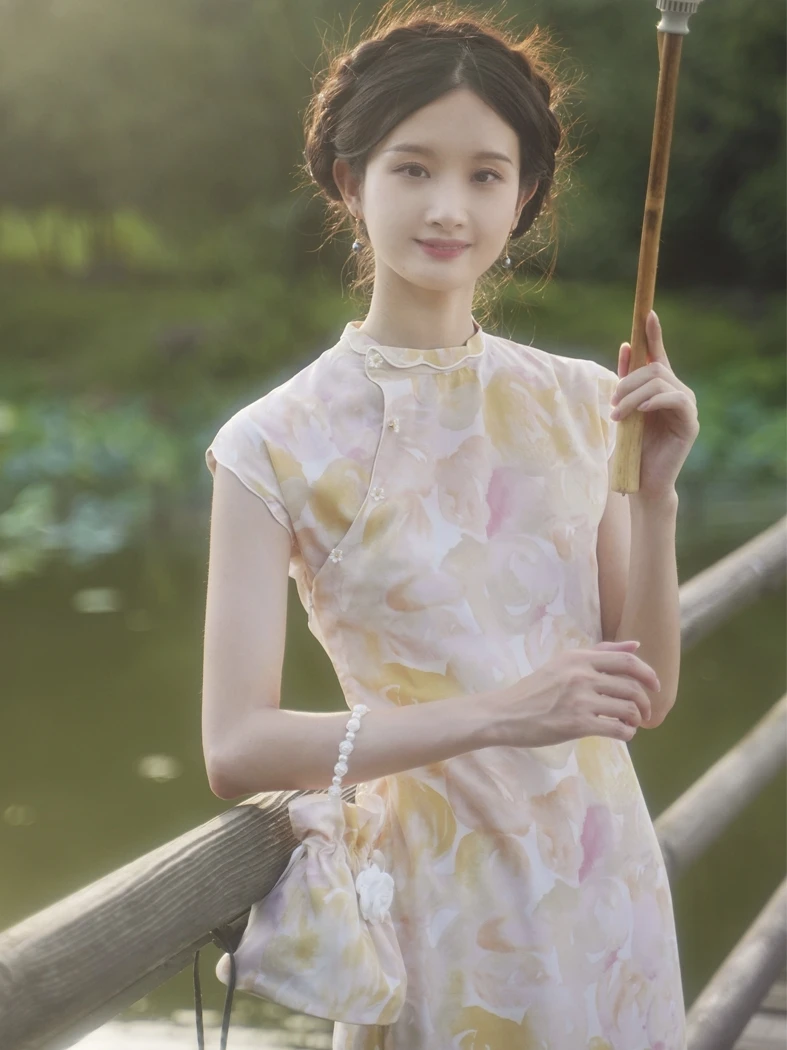 Mimi 2026 New Style Long Dress Petal Collar Short Sleeve Women's Fashionable Artistic Floral Patterned Polyester Fiber
Mimi 2026 New Style Long Dress Petal Collar Short Sleeve Women's Fashionable Artistic Floral Patterned Polyester Fiber