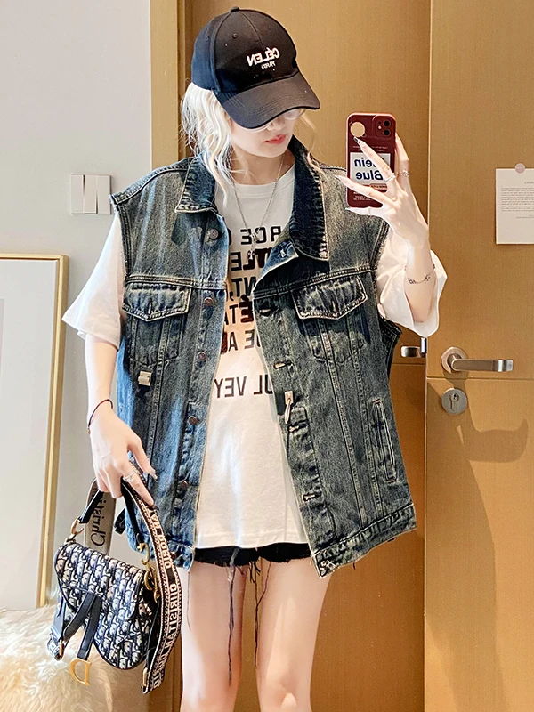 New 2025 Women's Denim Vest Spring Autumn Outerwear Loose Sle European Faion Bal Jaet Outerwear Cotton Polyester B...
New 2025 Women's Denim Vest Spring Autumn Outerwear Loose Sle European Faion Bal Jaet Outerwear Cotton Polyester B...