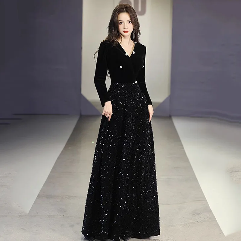 Luxurious Women's Black Evening Dress Autumn Winter Elegant Long Sleeved V-Neck Sequin Prom Gown Ankle-Length Party Vestido
Luxurious Women's Black Evening Dress Autumn Winter Elegant Long Sleeved V-Neck Sequin Prom Gown Ankle-Length Party Vestido