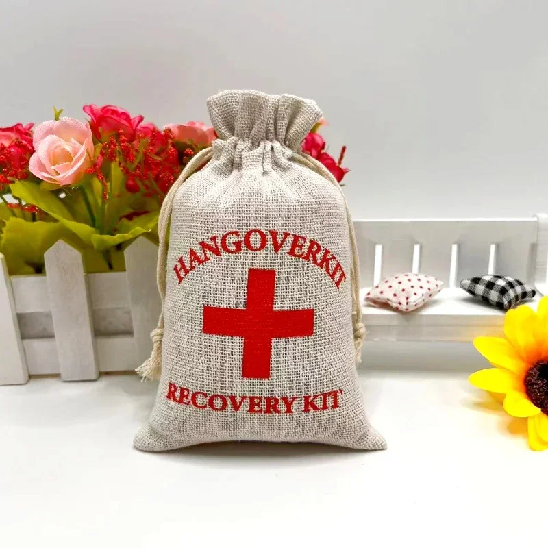 50Pcs Hangover Kit Bags Wedding Favor Holder Bag for Guests Gift Red Cross Cotton Linen Pouches Kit Boda Supplies Wedding
50Pcs Hangover Kit Bags Wedding Favor Holder Bag for Guests Gift Red Cross Cotton Linen Pouches Kit Boda Supplies Wedding