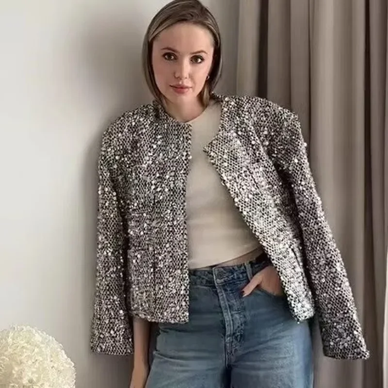 Women Chic Silver Sequin Embellished Short Jacket Casual Round Neck Long Sleeved Pockets Cardigan Autumn Lady Elegant Coats
Women Chic Silver Sequin Embellished Short Jacket Casual Round Neck Long Sleeved Pockets Cardigan Autumn Lady Elegant Coats