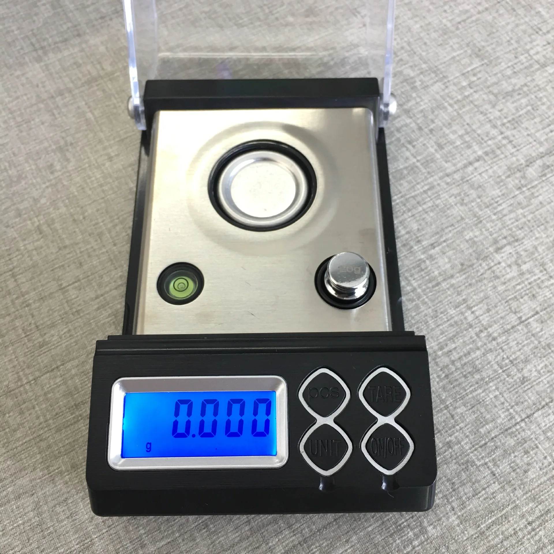 Электронные ювелирные весы CT33 Mini, 30 г, точность 0,001 г, для взвешивания драгоценных камней и золота, с функцией подсчета каратов, для домашнего использования
Электронные ювелирные весы CT33 Mini, 30 г, точность 0,001 г, для взвешивания драгоценных камней и золота, с функцией подсчета каратов, для домашнего использования