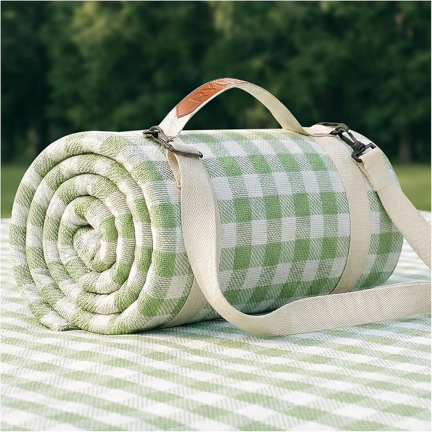 Extra Large Waterproof Picnic Blanket for Beach Camping, Foldable Outdoor Mat for 4-8 Adults, Travel Essential for Park Concert
Extra Large Waterproof Picnic Blanket for Beach Camping, Foldable Outdoor Mat for 4-8 Adults, Travel Essential for Park Concert