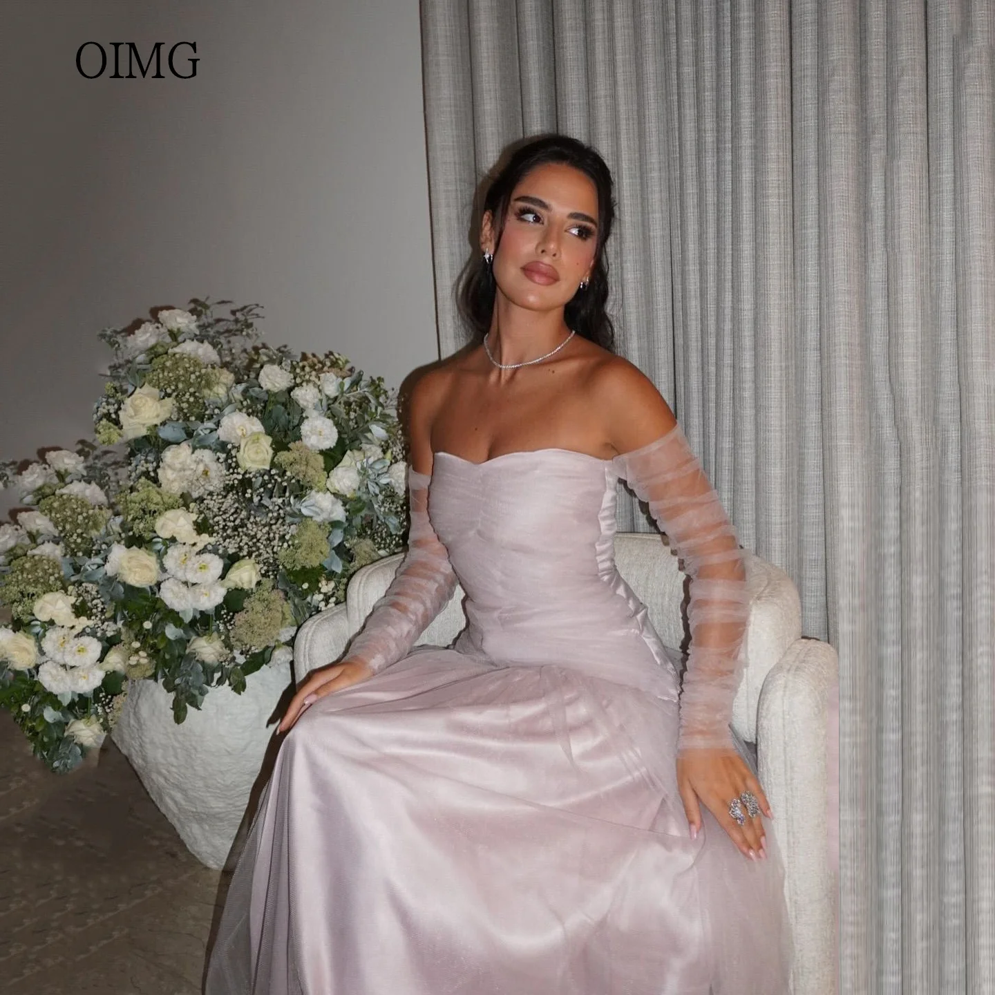 OIMG Pastrol Pink Off The Shoulder A Line Prom Gowns Mesh Party Gown Floor Length Evening Dress vestidos de gala Customized
OIMG Pastrol Pink Off The Shoulder A Line Prom Gowns Mesh Party Gown Floor Length Evening Dress vestidos de gala Customized