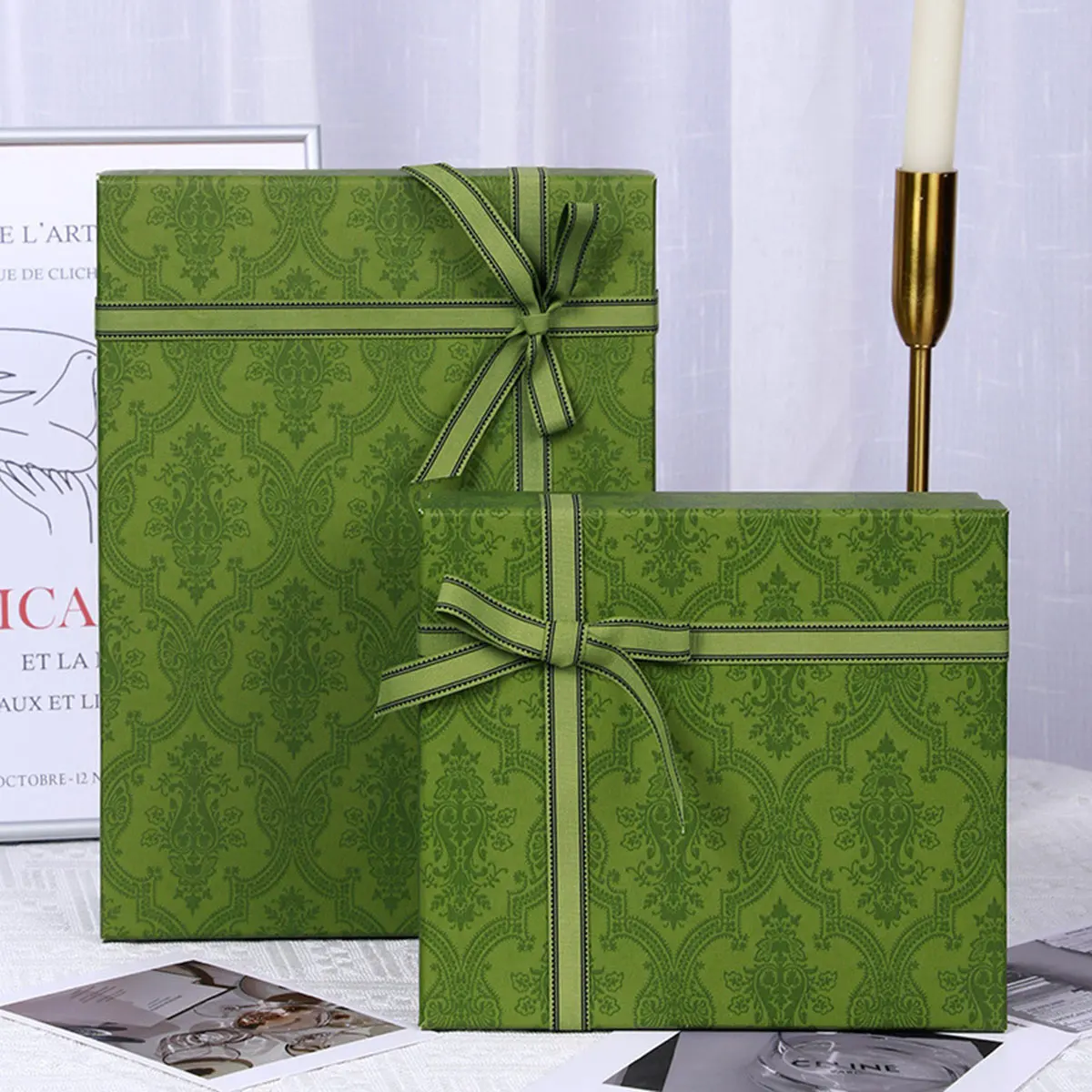 Elegant Green Gift Box Exquisite Paperboard Case for Valentine's Mother's Day Festival Gift Jewelry Comestic Perfume Packaging
Elegant Green Gift Box Exquisite Paperboard Case for Valentine's Mother's Day Festival Gift Jewelry Comestic Perfume Packaging