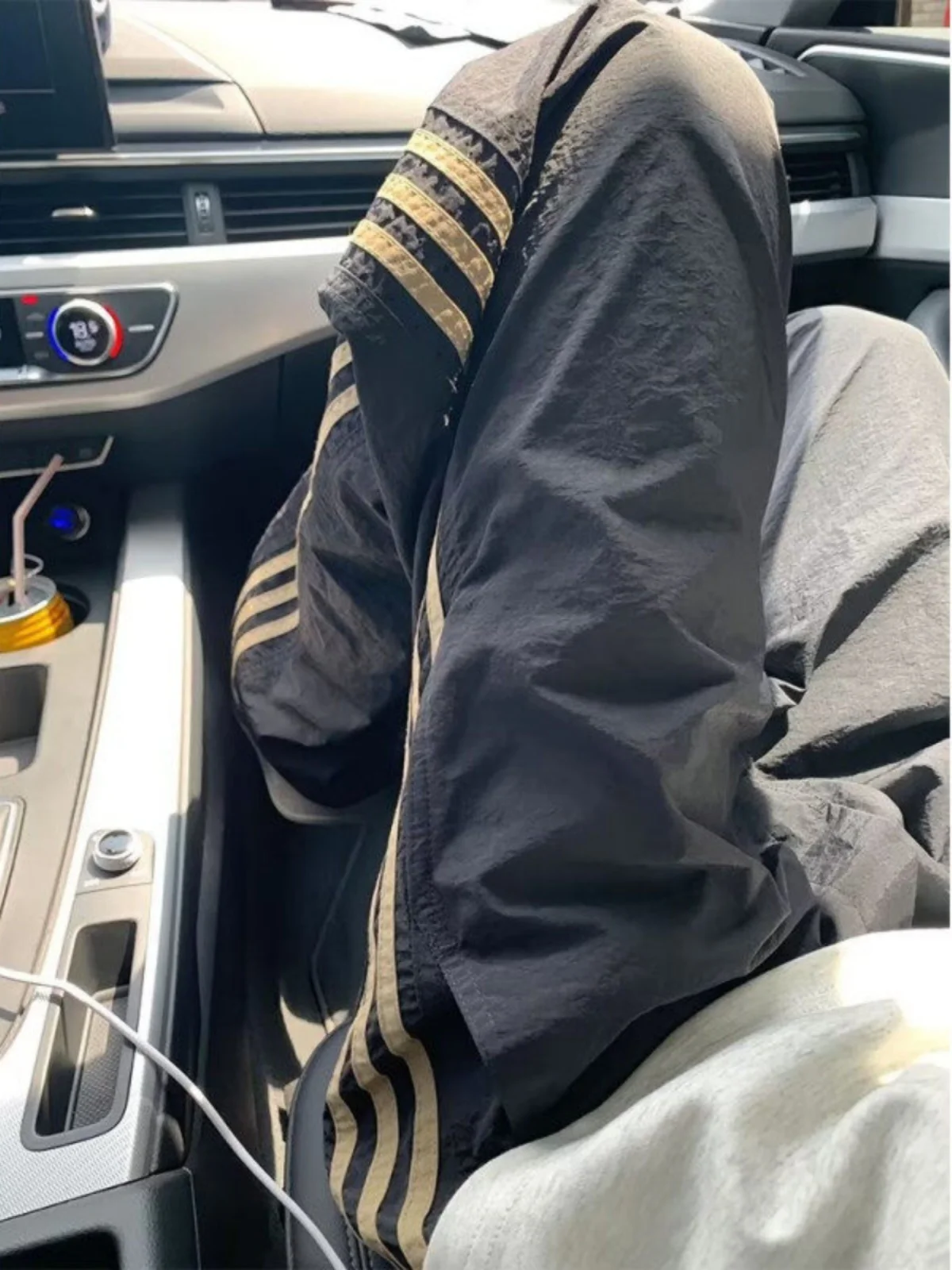 Мужские летние модные уличные брюки-карго в полоску в американском стиле High Street, повседневные прямые спортивные брюки для спецодежды
Мужские летние модные уличные брюки-карго в полоску в американском стиле High Street, повседневные прямые спортивные брюки для спецодежды