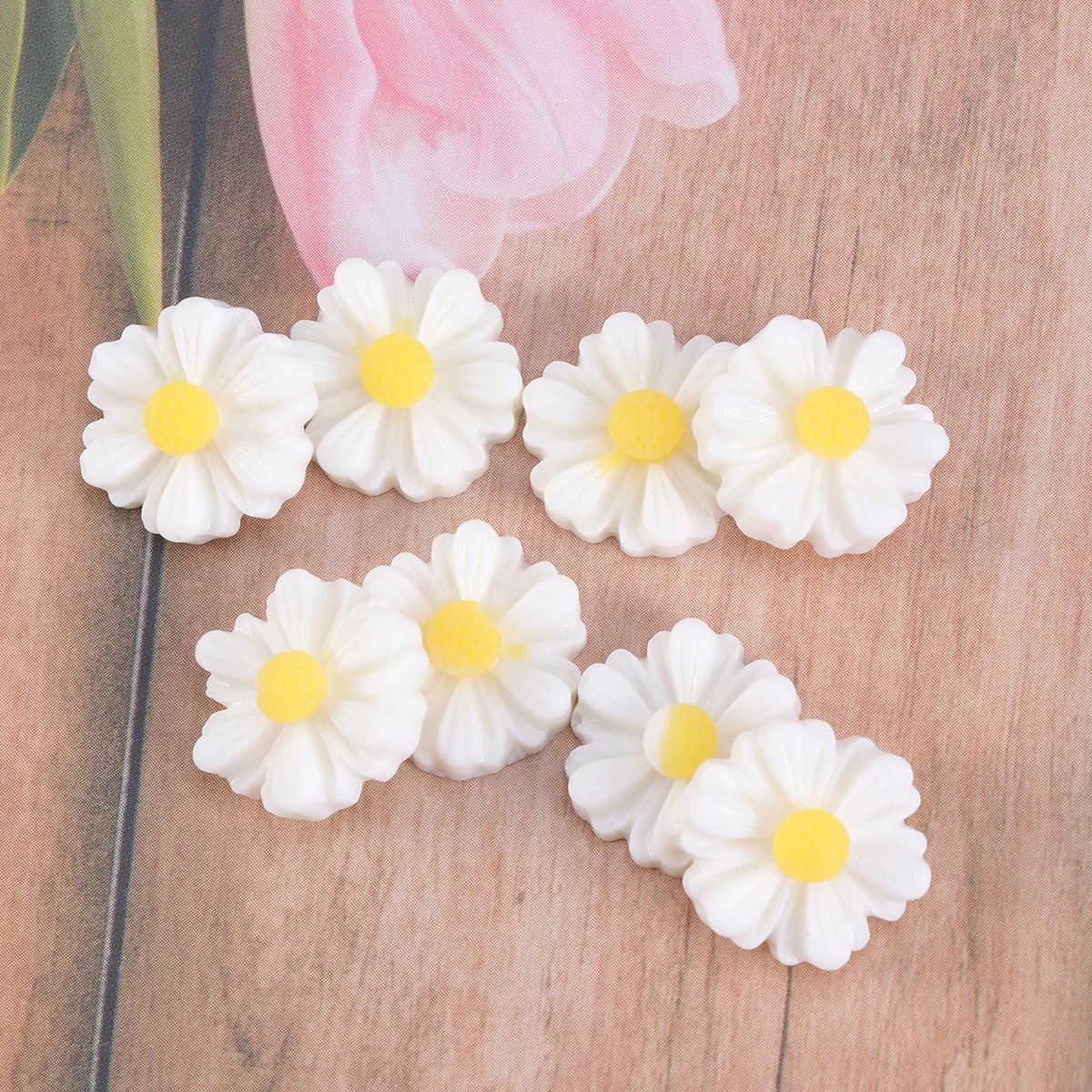 20 pcs 9Mm Plastic Artificial Flowers Diy Craft Resin Accessories Mini Daisy Beads For Jewelry Decoration Phone Case
20 pcs 9Mm Plastic Artificial Flowers Diy Craft Resin Accessories Mini Daisy Beads For Jewelry Decoration Phone Case