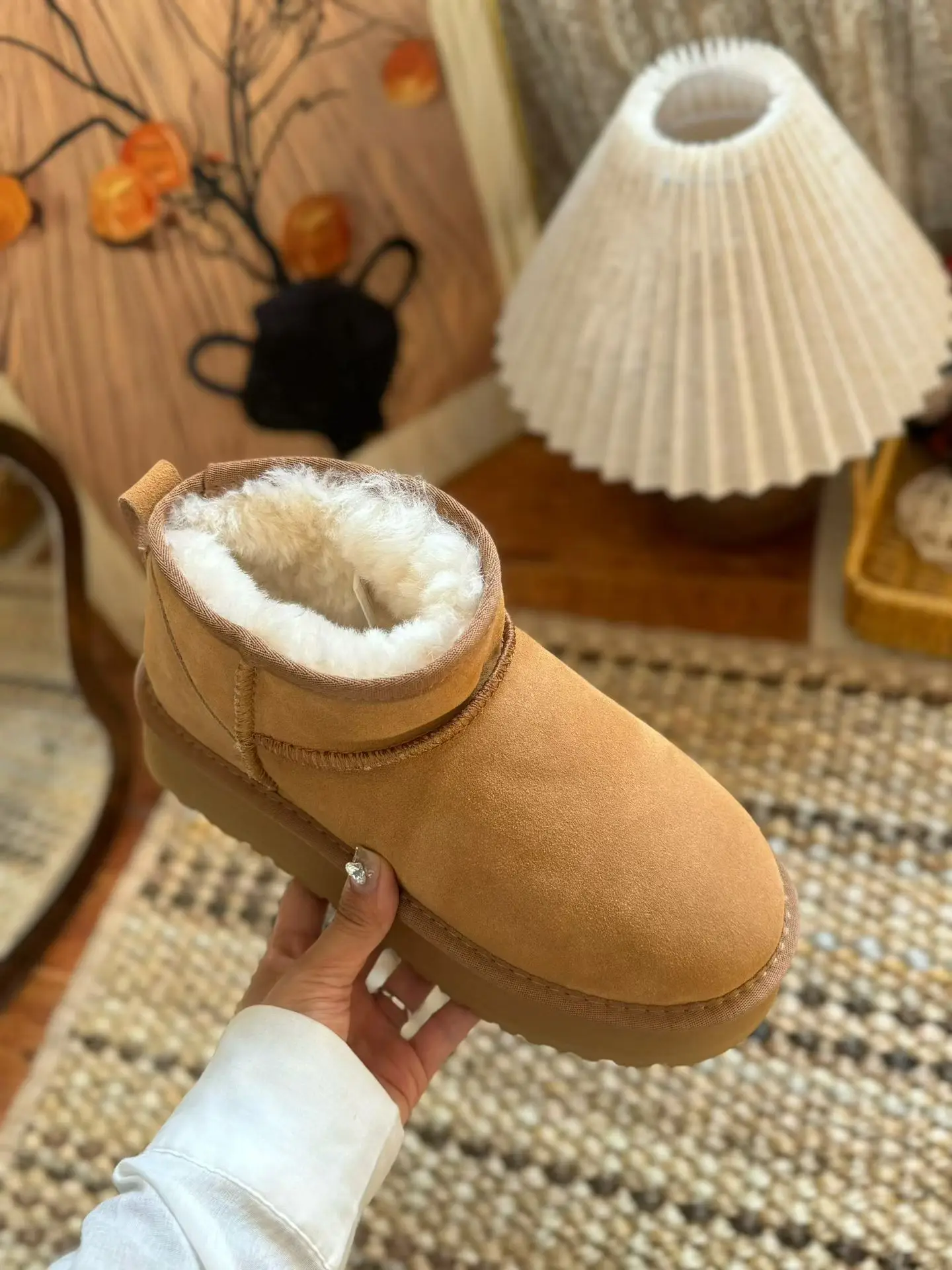 2026 New Winter Women Snow Boots Genuine Leather Wool Fashion Luxury Brand Ankle Boots Warm 04-53 SeziS UggS
2026 New Winter Women Snow Boots Genuine Leather Wool Fashion Luxury Brand Ankle Boots Warm 04-53 SeziS UggS